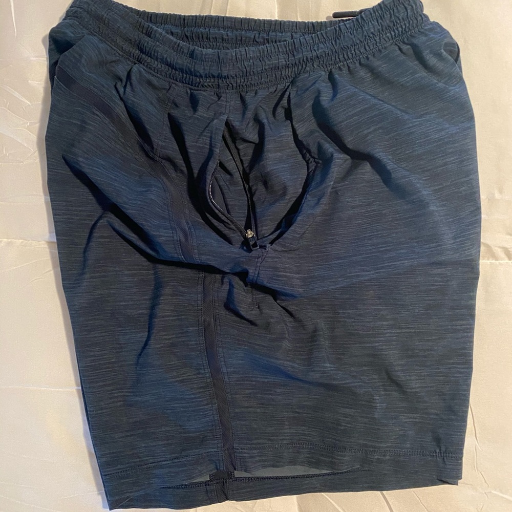 Lululemon shorts, men’s, medium